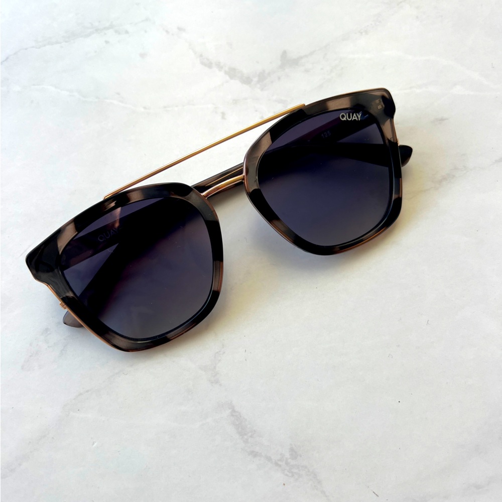 QUAY Sweet Dreams Sunglasses - Tortoise